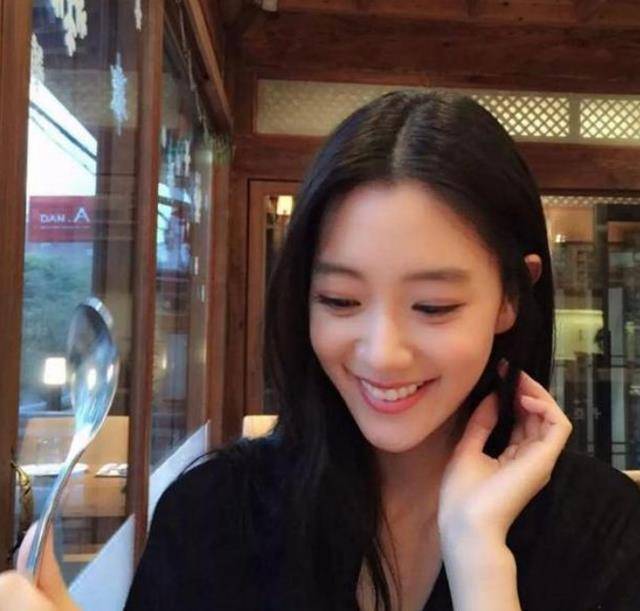 韩国女主播在线 暗室独白
